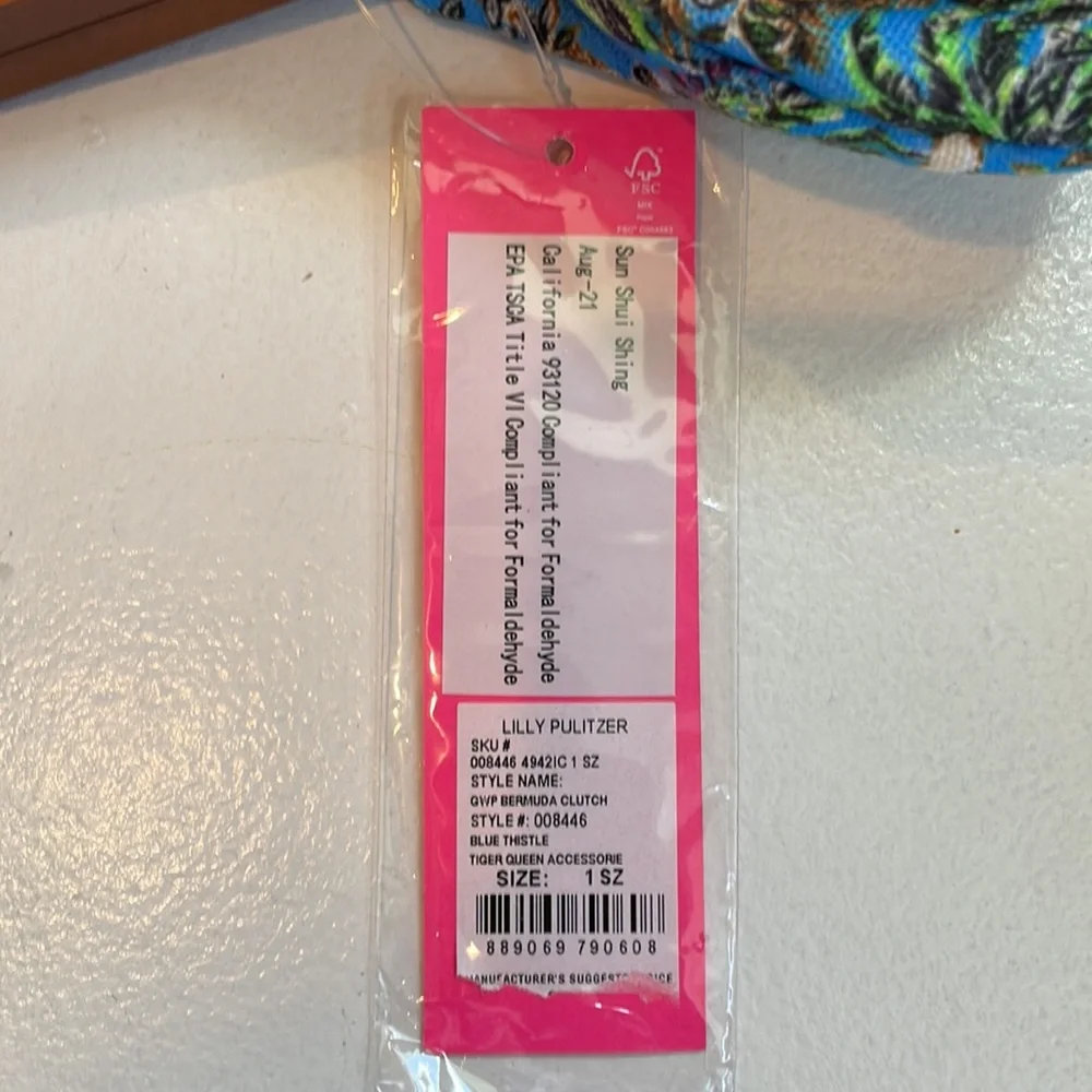 GWP Bermuda Clutch in Blue Thistle Tiger Queen Lilly Pulitzer - Picture 6 of 6